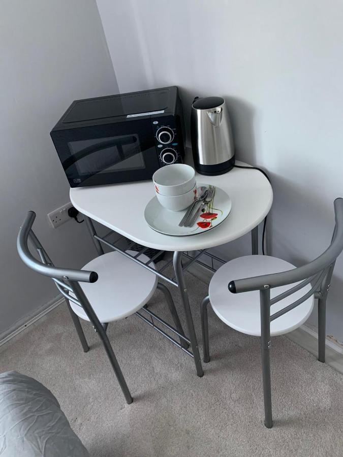 Double Room Bentilee Bucknall  Екстериор снимка